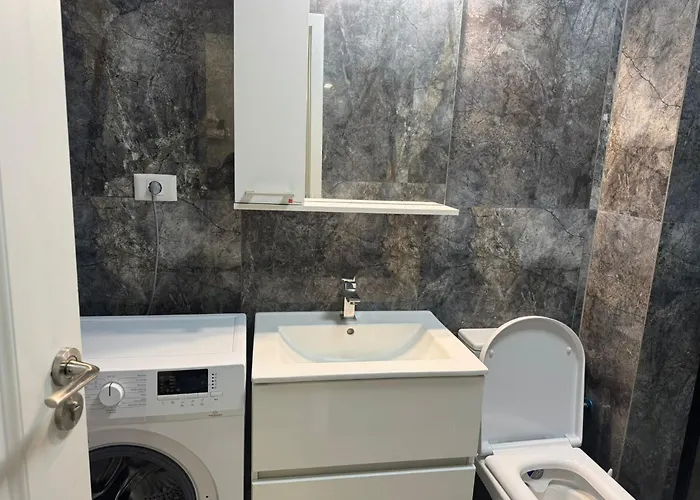 Rezerva Un Val D24 Ap Doua Dormitoare Si La Mare