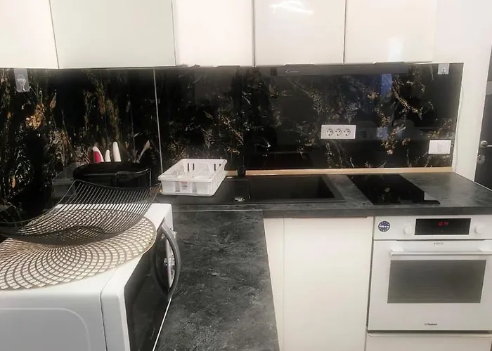 Rezerva Un Val D24 Ap Doua Dormitoare Si La Mare * Navodari