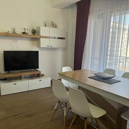 Rezerva Un Val D24 Ap Doua Dormitoare Si La Mare *